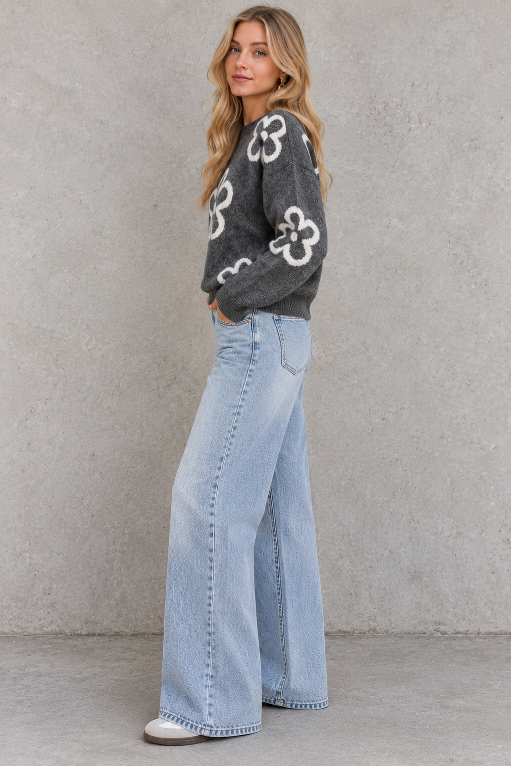The Marlowe Floral Knit Sweater – Charcoal