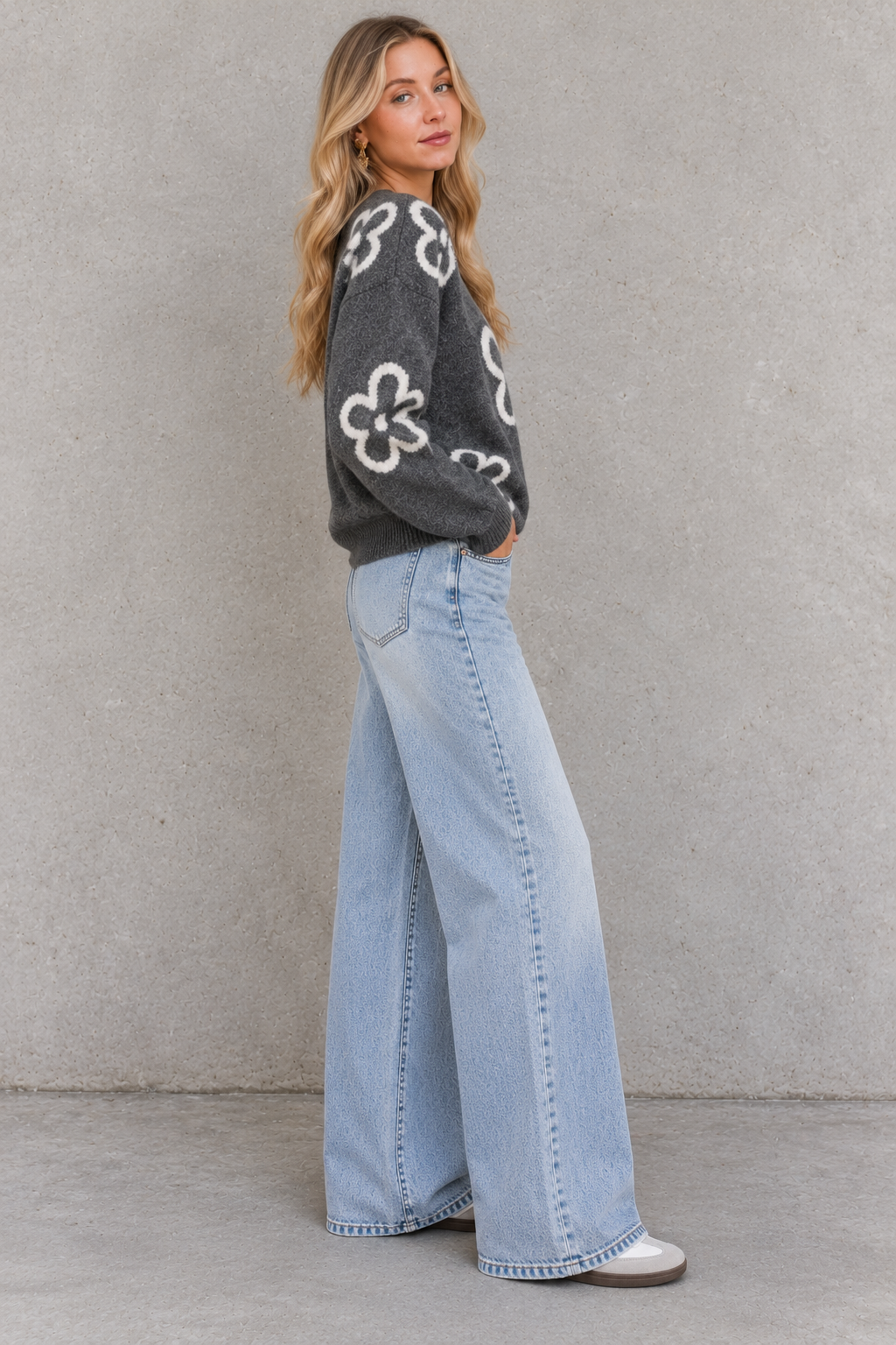 The Marlowe Floral Knit Sweater – Charcoal
